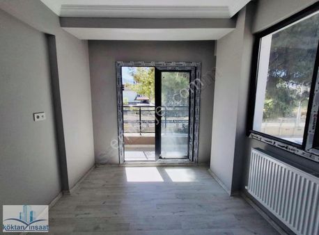 50. Yıl Mahllesinde 2+1 Arakat Sıfır Daire Fırsatı