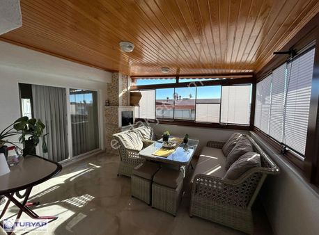 Turyap Koza'dan Bizimköy Evlerinde 5+1 Geniş Çatı Dubleksi