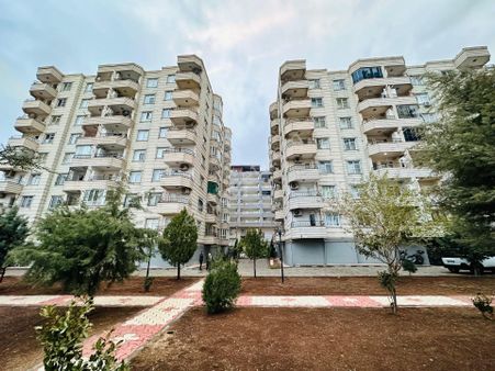 Dinç Emlaktan Satılık 3+1 Site İci