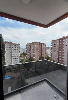 Yenişehir Merkez Siltaş Premium Sitesinde Balkonlu 2+1 Kiralık