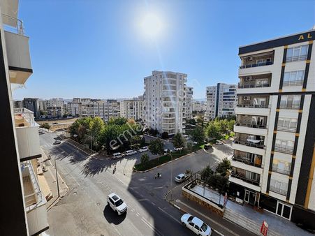 Diş Hastanesi Arkası Narlık Cadde Üstünde 3+1 Kiralık Daire