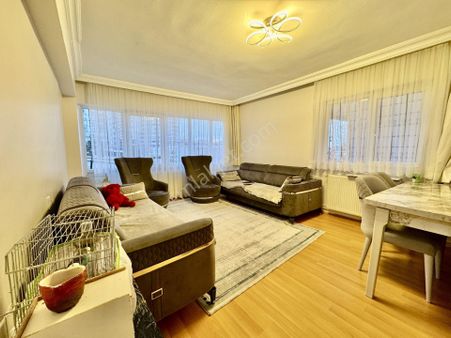 Nam-ak Emlak'tan Merkezde Güney C. Uygun Fiyatlı 2+1 Daire