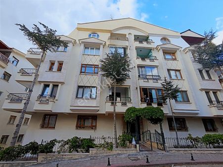 İskan'lı Bağlarbaşın'da 140 M2 4+1 Bağımsız Ara Kat
