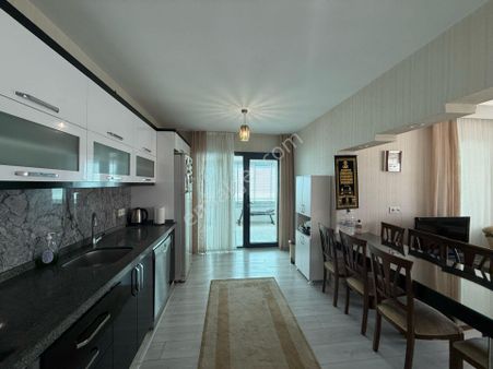 Kalecik Emlak'tan Site İçerisinde G.odalı Asansörlü 4+1 Daire