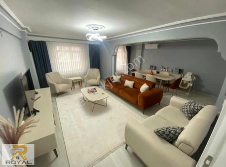 Royal'den S.çeşme 2.5+1 125m2 Full Tadilatlı Katta Tek Daire