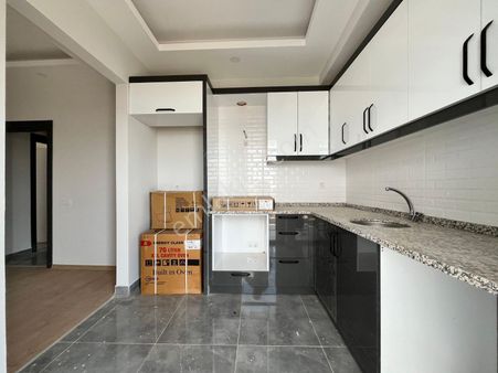 Erenköy'de Satılık 2+1 Güney Cephe 1.kat Asansörlü Daire