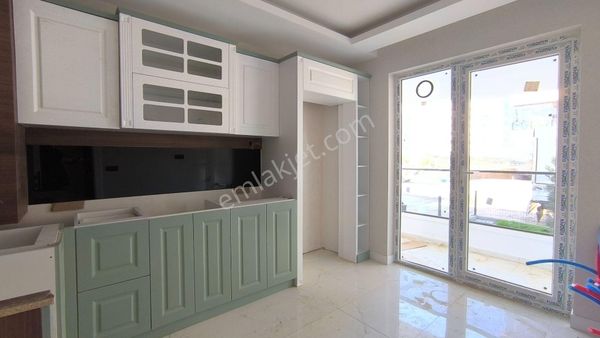 Yenikent Sena Emlak'tan Y.g Sıfır Full Yapıl 3+1 Satılık Daire