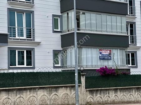 Cihan Çaylan'dan Fırsat Daire Site İçerisinde 3+1 Satılık