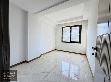 Şemikler'de Cadde Üstü Fırsat 3+1 Dubleks Daire