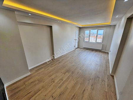 Yatırım'dan Maltepe'de Site İçerisinde*ayrı Mutfaklı Lüks 3+1!