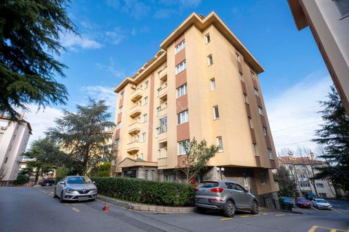 Acarlar Sitesi Atlantis'te 4+1 Satılık Daire