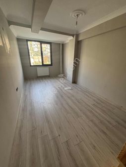 Başakşehir Altınşehir Mh. 2 + 1 Kiralık 100 M2 Arakat Daire