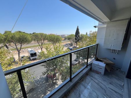 Üçkemer Caddesinde Sıfır Satılık 2+1 Açık Mutfak Daire