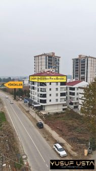 Yusuf Usta Gayrimenkul'den Caddeye Cephe 1+1 Kiralık Daire