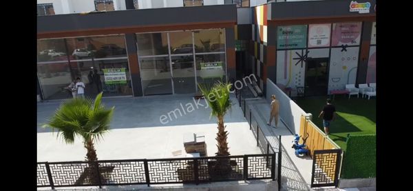 Manisa Yunusemre Güzelyurt Mah.devren Lüx Güzellik Salonu 4.000.000tl