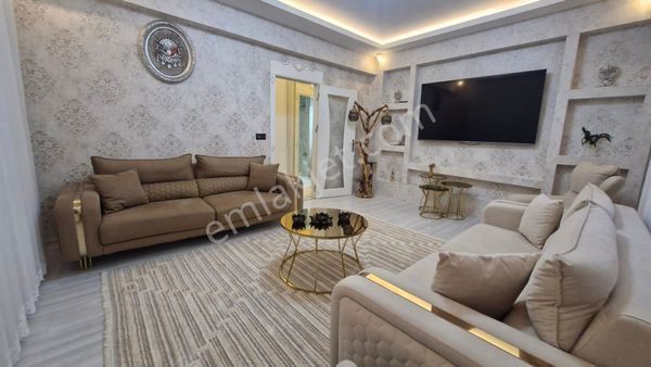 Emir Emlak Ofisinden Ertuğrulgazi Mahallesinde İskanlı Daire