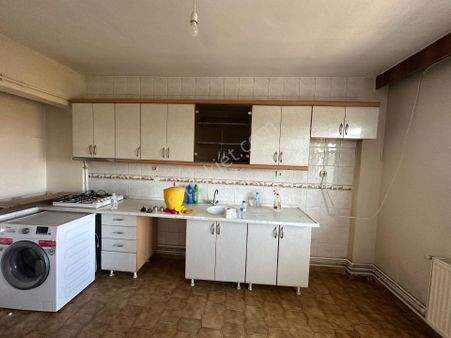 Tuzluçayırda 2+1 Kilerli Kiralık Daire