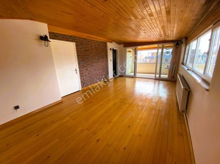 Bizim Gayrimenkulden Kızılaya Yakın Katta Tek Dubleks 3+1 Daire