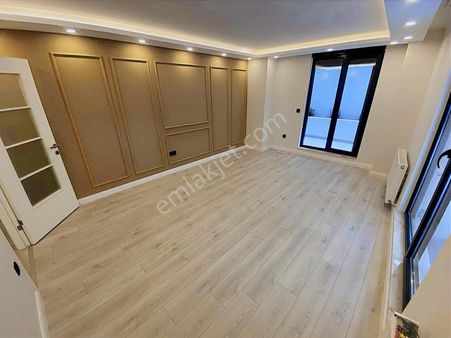 Bizim Gayrimenkulden Büyükturda Özel Bahçe Teraslı Ferah 3+1...