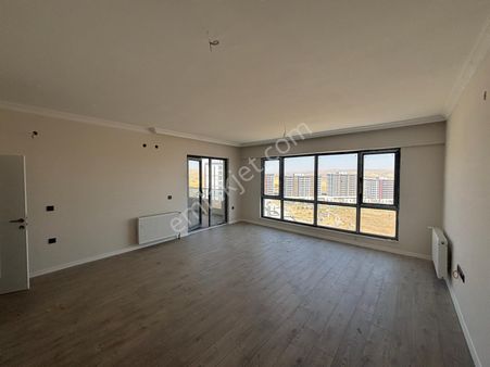 Ankalife`tan Parlamenterler Golf Life Sitesinde Satılık 2+1 Daire