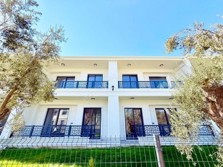 ▶ ▶ Akçay Körfez'den Bahçe Kullanımlı Ön Cephe 1+1 Sıfır Satılık Daire