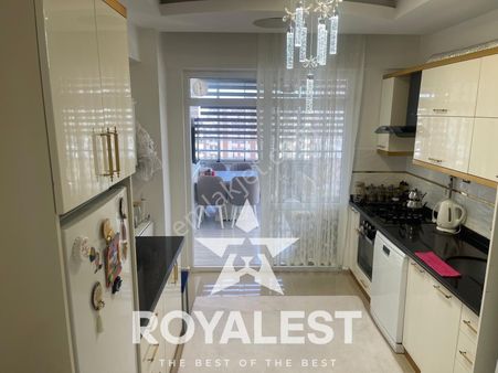 Royalest'ten Fiyat Düştü Ara Kat İskanlı Site İçerisinde Geniş
