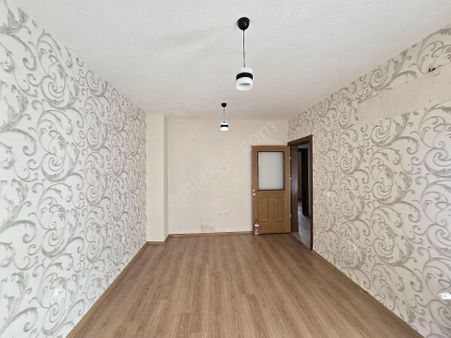 Cadde Seyran'dan Kiralık 2+1 86 M2 Arakat (memura)