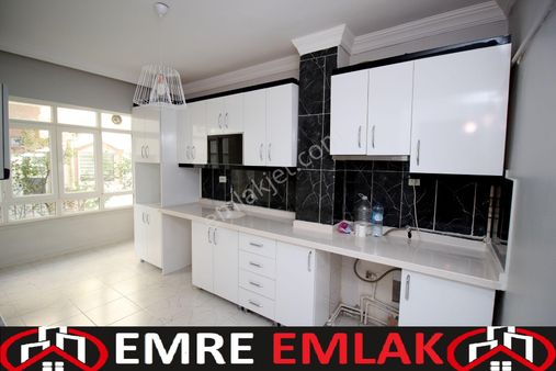 Emre Emlak'tan Atakent'de Masrafsız İçi Yapılı Arakat 3+1 Satılık Daire