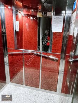 Sincan'da Acilll Satılık Asansörlü 3+1 Arakatta Geniş Daire