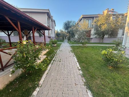 Güre Çamlıbel'de Denize 300 Metre Mesafede 2+1 Geniş Daire