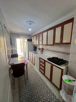 Uyanış Mahallesi'nde Cadde Üzerinde 2+1 Daire!