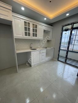 Valleyden Hatip Mahallesinde Satılık 2+1 Daire!