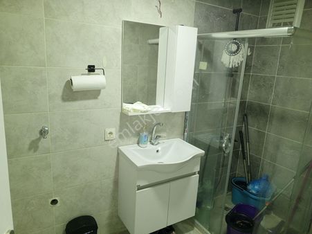 Rw Milyon'dan Cadde Üstü 1+1