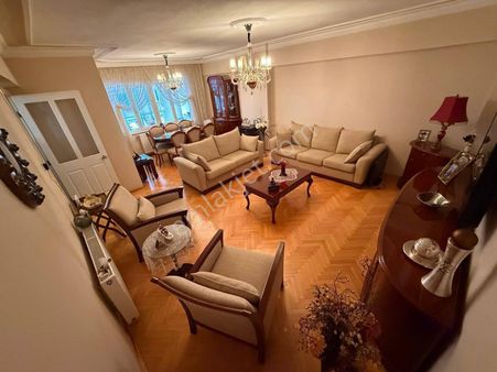 Aydın Nazilli Altıntaş Mahallesinde 3+1 Doğalgazlı Ful Eşyalı Kiralık Daire