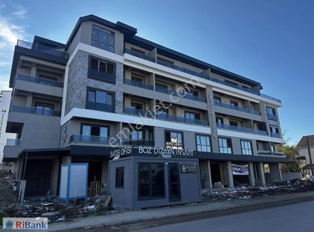 Ribank'tan 3+1 Asansörlü, 172 M2 Eğimsiz Çatı Dubleks