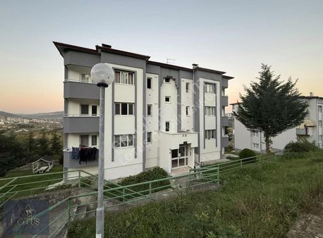 İzmit Tepeköy Mahallesi Göl Manzaralı 2+1 Eşyalı Kiralık Daire