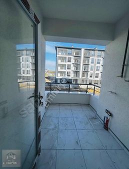 Hatip Mahallesi Girişinde 1+1 Acil Satılık Daire