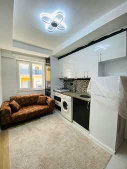 Balkonlu Uygun Yatırımlık 1+1 Fırsat Apart