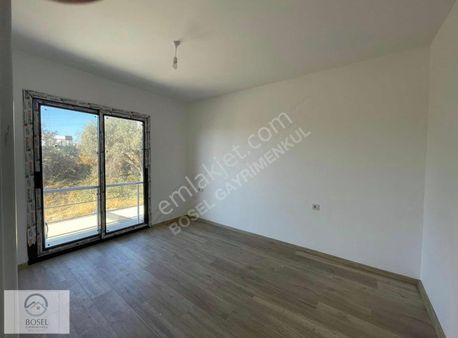 Konacık Da Satılık Yeni 2+1 Üst Kat Daire Havuzlu Site