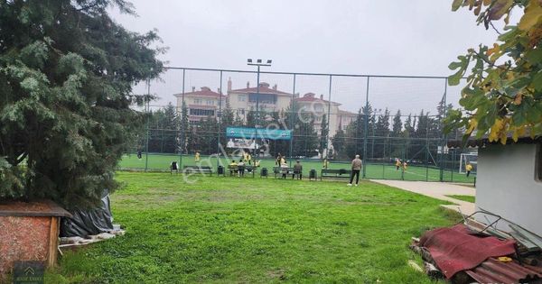 Edirne Fatih'de Ana Caddede, Site İçi Satılık Lüks 3+1 Daire