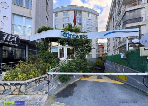 Çekmeköy Pool Towers Da Satılık 1+1 Daire