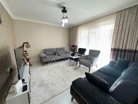 Turyap'tan Dutluk Metro Yakını Arakat 1.kat Asansörlü 2+1 90m2