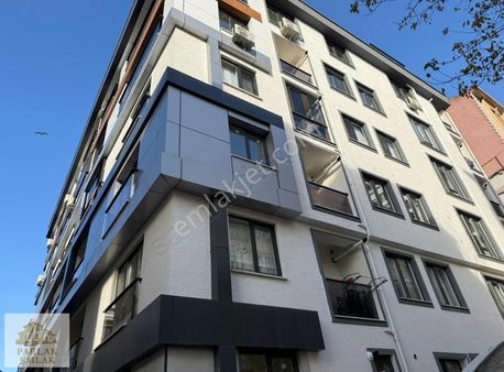 Parlak'tan Üsküdar Merkezde 3+1 Geniş Ara Kat Daire