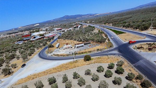 Süleymanlı Soma Yolu Kavşağında 2522 M2 Stratejik Konumda Arsa