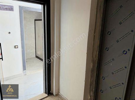 Aydınlıkevlerde Satılık 1+1 Daire