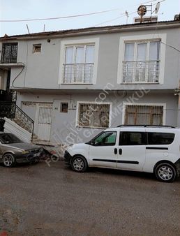 Fourx4 Gayrimenkulden Satılık Müstakil İki Katlı Ev