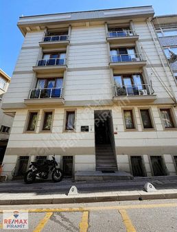 İcadiye Mh. Üsküdar 2+1 Ebeveyn Banyo Ve Otopark Kiralık Daire