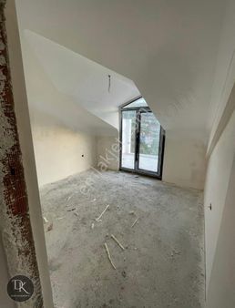 Deniz Gayrimenkul'den Zeytinli Koruda Satılık 3+1 Daire