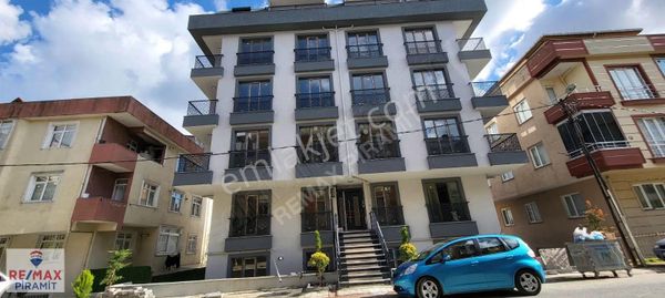 Metroya Yürüme Mesafesinde, Sıfır Bina,bahçe Katı 2+1 Daire