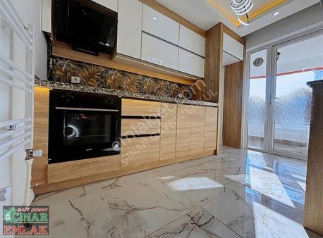 Çınar'dan Şık Tasarımıyla 2 Kilerli 3 Banyolu 3+1 Dublex Dairesi